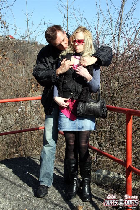 Horny Daring Teenager Sucks Senior Cock Har XXX Dessert Picture 3