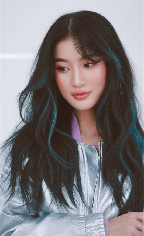 Top Spring Brunette Hair Color Ideas Dark Brown Caramel Highlights Balayage And More