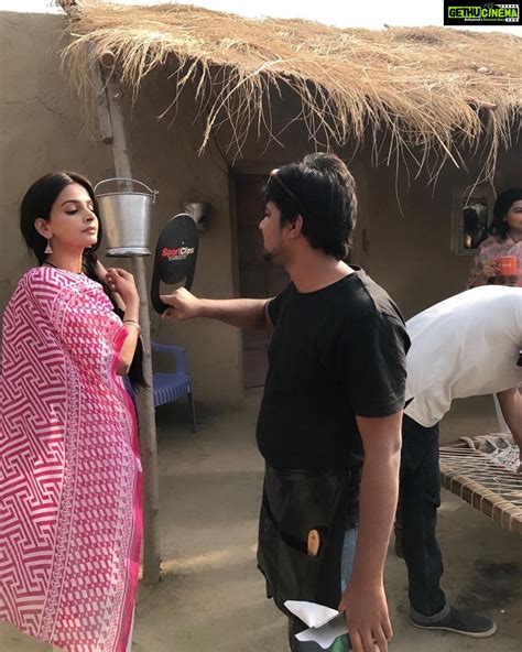 Saba Qamar Zaman Instagram Gethu Cinema