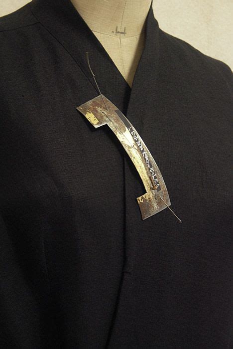 СОВРЕМЕННЫЕ ДРАГОЦЕННОСТИ: БРОШКИ ИЗ ОКИСЛЕННОГО МЕТАЛЛА ...