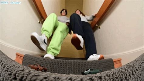 College Girls Sneaker Stomp POV MP4 Amateur Soles Giantess And Footjobs Clips4sale