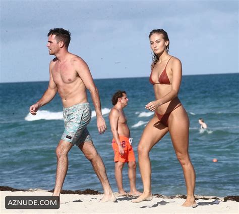 SELENA WEBER Nude AZNude