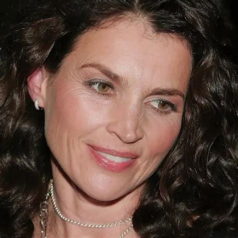 Фотогалерея Джулия Ормонд