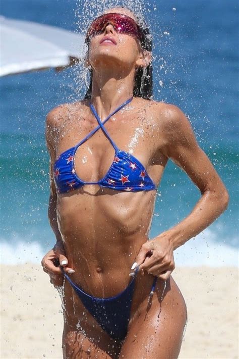 Izabel Goulart Bikini Beach Rio De Janeiro Kanoni 5 KANONI NET