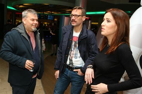 Vášnivý sex v sprche s prsnatou Češkou Nahý Latinák odhodil zábrany galéria Topky sk