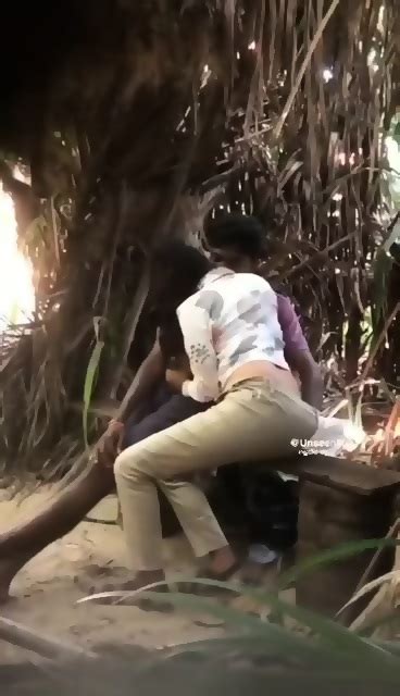 Lankan Outdoor Sex