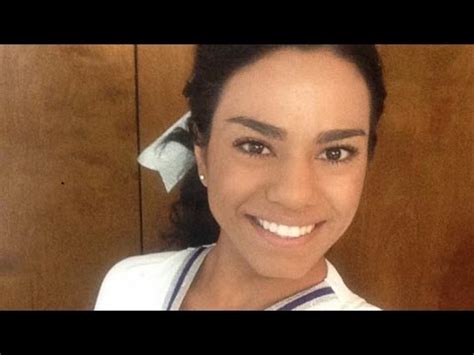 Cheerleader Latina Ass