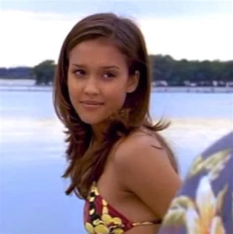 Jessica alba in flipper (edit) [Video] in 2022 | Jessica alba, Young ...