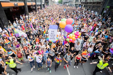 Singapur zlegalizoval sex medzi mužmi po rokoch V minulosti im hrozili roky väzenia Obkec sk