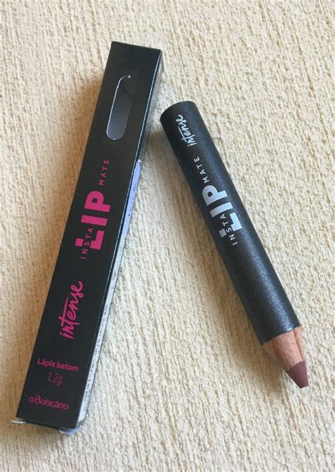 Batom lápis Intense o Boticário Instalip Mate Nude