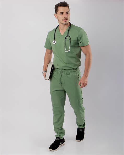 Scrub Conjunto Antifluido Free Movement™ M430 Verde Olivo Uniformes