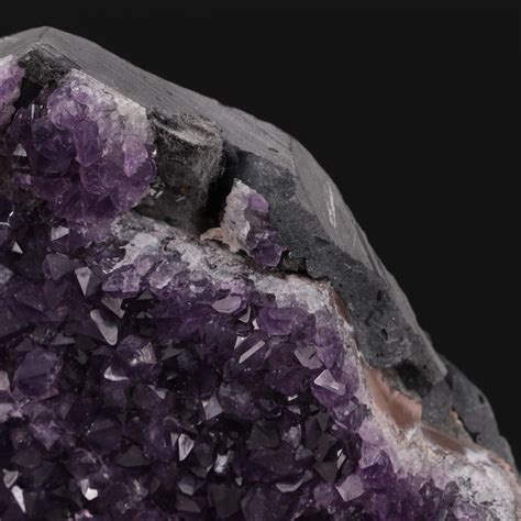 Amethyst Geode Specimens | EBTH