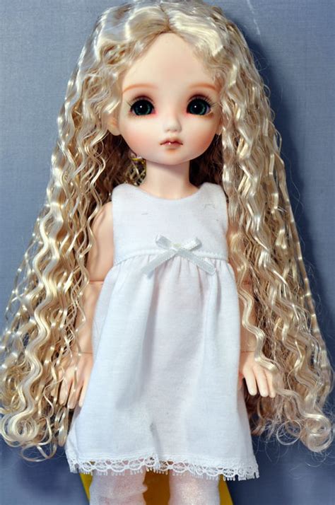 Christine Wig Bleach Blonde Size 4 Doll Peddlar