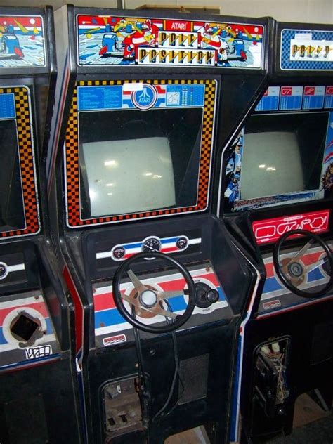 POLE POSITION ARCADE GAME CABINET