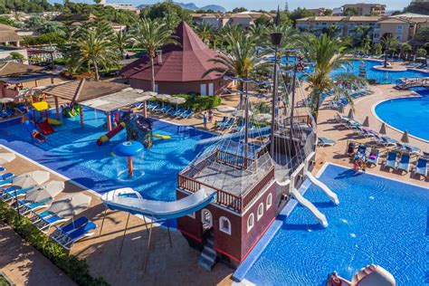 10 hoteles con toboganes para niños en España Etapa Infantil