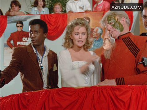 FAYE GRANT Nude AZNude