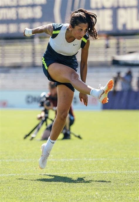 Hot Sexy Nadia Nadim Bikini Pics