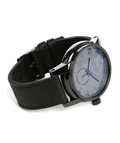 Nixon（ニクソン）の「entirely Black Patriot Leather Watch（その他）」 Wear