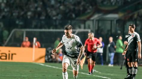 Igor Coronado N O Viaja Corinthians Para Salvador E Vira Desfalque