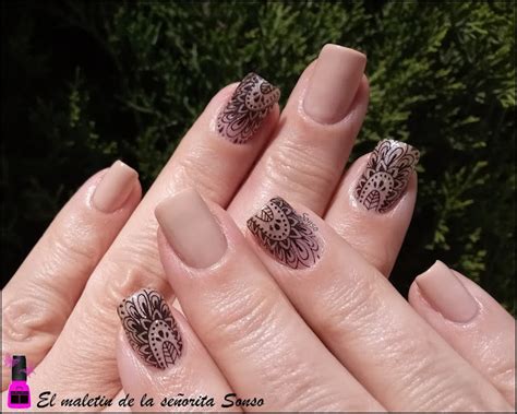 El Maletin De La Se Orita Sonso Manicura Nude Y Rosa Glitter M Ndala