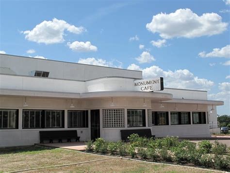 Monument Cafe Georgetown Texas A Monument To Streamline M Flickr