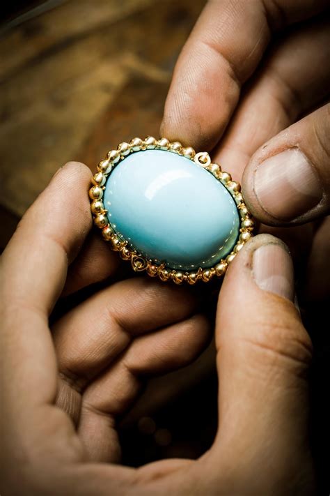 Van Cleef Arpels launches the Perles d Été turquoise jewelry