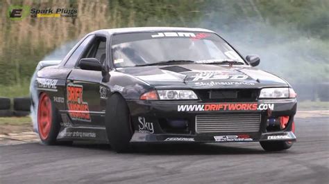 DRIFT DRIFTWORKS R32 SKYLINE 1JZ - YouTube