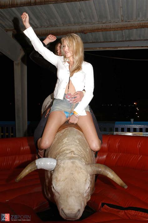 FABULOUS UPSKIRTS II ZB Porn