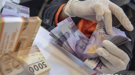 Rupiah Merosot Karena Data Tenaga Kerja As Yang Solid