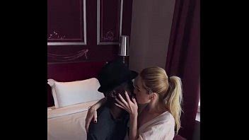 Últimos días en París Flasheo y sexo XVIDEOS