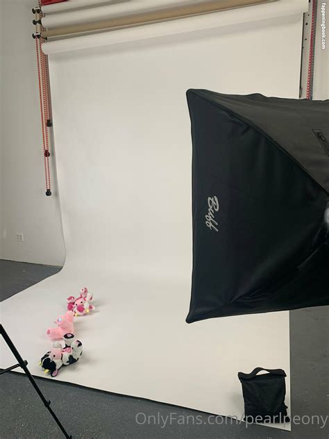 Pearlpeony Nude OnlyFans Leaks Fappening FappeningBook