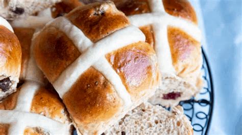 Hot Cross Buns Recipe The Recipe Critic