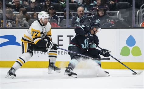 Watch: Pittsburgh Penguins Surprise Jeff Carter Before Milestone Game