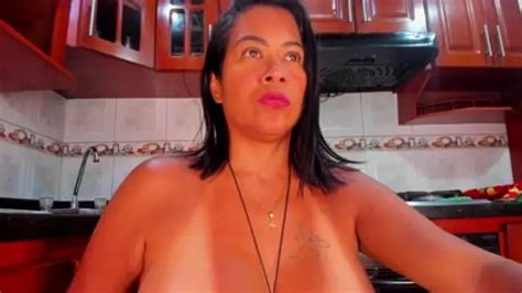 AlixLong Fully Nude On Webcam For Live Porn Video Chat Nude Webcam Models Sex Chat Rooms