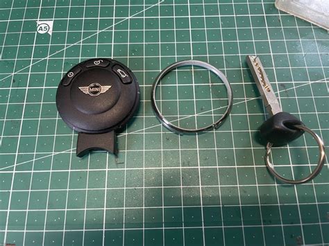 How To Change Battery In Mini Key Fob Quick Guide Car News Box