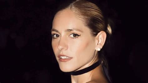 Rochi Igarz Bal Deleit A Sus Seguidores Al Mostrar Su Rutina Previa A La Playa Con Una Bikini