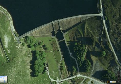 Top Gear Climbing A Dam In A Land Rover Filming Location Global