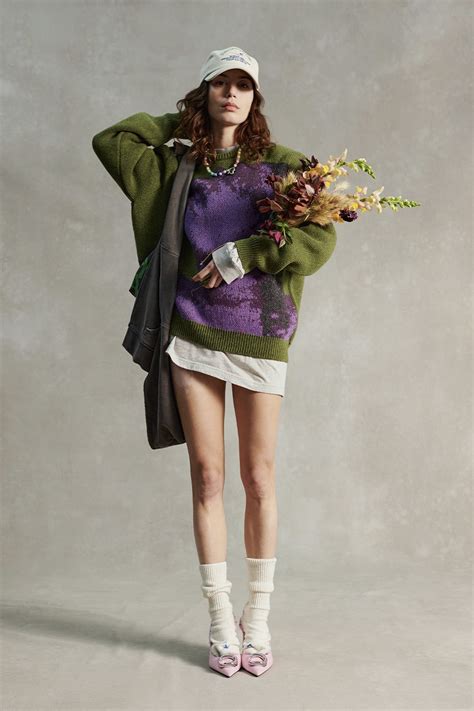 Carne Bollente Tells The History Of Sex Collateral