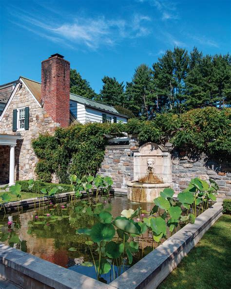 This Bedford Hills Home Hides a Dreamy Alfresco Escape