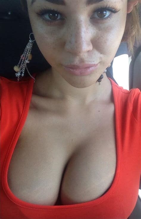 Freckled Hottie Porn Pic