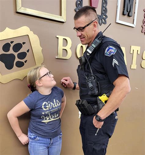 Locals are rushing to the t mobile near me within 5 mi 2