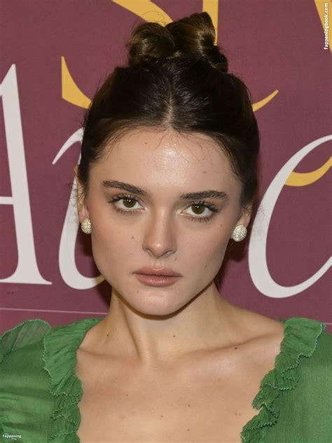 Charlotte Lawrence Charlotteslawrence Nude OnlyFans Leaks Fappening Page FappeningBook