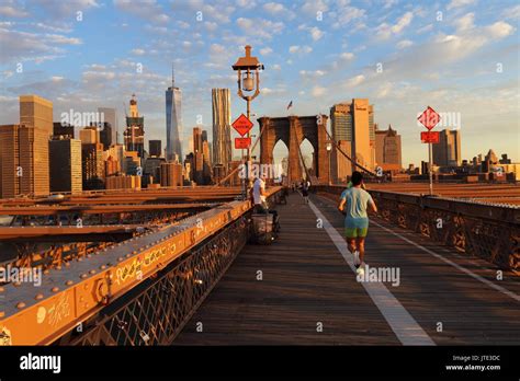 Brooklyn Bridge New York City Stock Photo Alamy