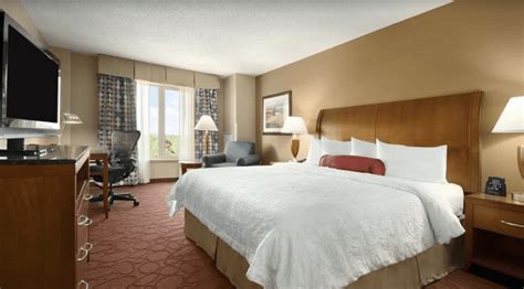 The 8 Best Chicago Airport Hotels of 2021