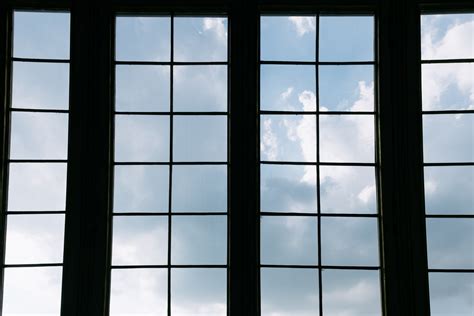 Sky through big window – free photo on Barnimages