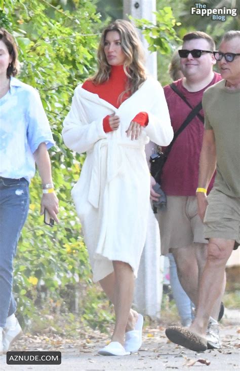 Gisele Bundchen Sexy Spotted Modeling Wearing A Hot Swimsuit And Showing Off Her Beautiful Tits