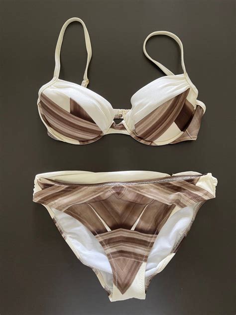 Zeki Bikini Set Women S Fashion Swimwear Bikinis Swimsuits On Carousell