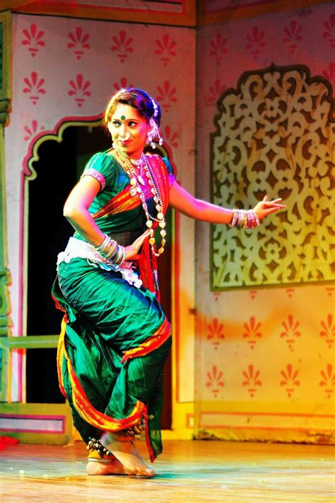 lavani folk dance  maharashtra dance  india indian classical