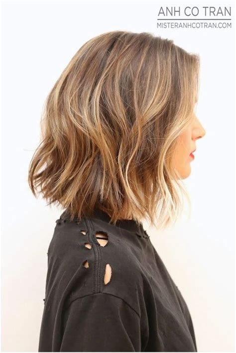 12 Stylish Bob Hairstyles For Wavy Hair Popular Haircuts