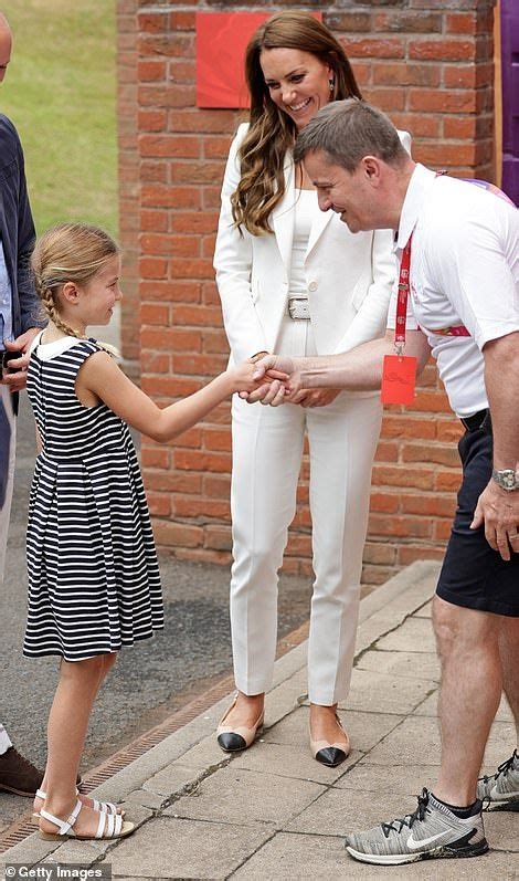 Prince William Comforts Princess Charlotte 7 At Commonwealth Games